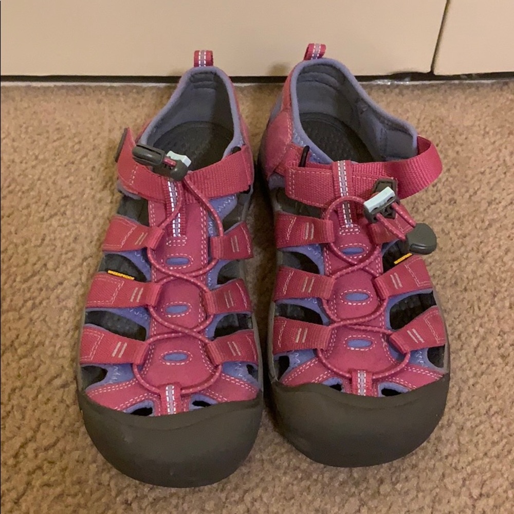 EUC Keen Waterproof Shoes Sz6